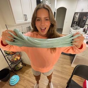 Meet your Posher, Nadia